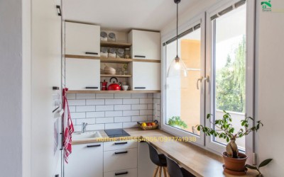 Cách chọn vật liệu nhôm kính cho không gian bếp