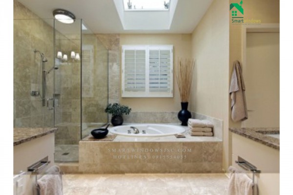 Bồn tắm nằm vách kính: Tiện nghi và sang trọng cho không gian phòng tắm