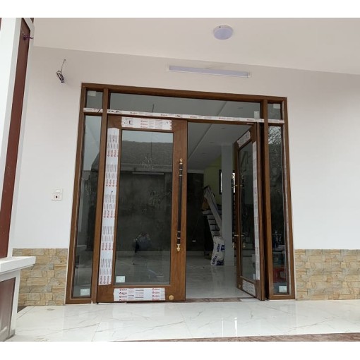 Cửa nhôm thủy lực phù hợp với kiến trúc hiện đại tại xã Nam Hồng, Đông Anh, Hà Nội