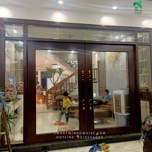 Cửa nhôm thủy lực an toàn cho nhà trẻ tại xã Thụy Lâm, Đông Anh, Hà Nội