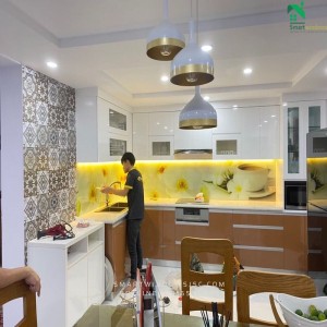 Kính Ốp Bếp Tại Cầu Giấy – Giải Pháp Sang Trọng, Bền Đẹp, Hợp Phong Thủy