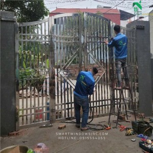 Cổng inox 2 cánh và 4 cánh tại Quận Thanh Xuân – Giải pháp tối ưu cho không gian sống