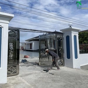 Cổng inox 2 cánh và 4 cánh tại Huyện Ứng Hòa – Bền bỉ, thẩm mỹ, bảo vệ tối ưu cho công trình