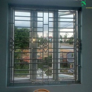 Chấn song inox 304 cho nhà ở tại Phúc Thọ – Bền đẹp, an toàn, chống gỉ cho nhà vườn và nhà ống