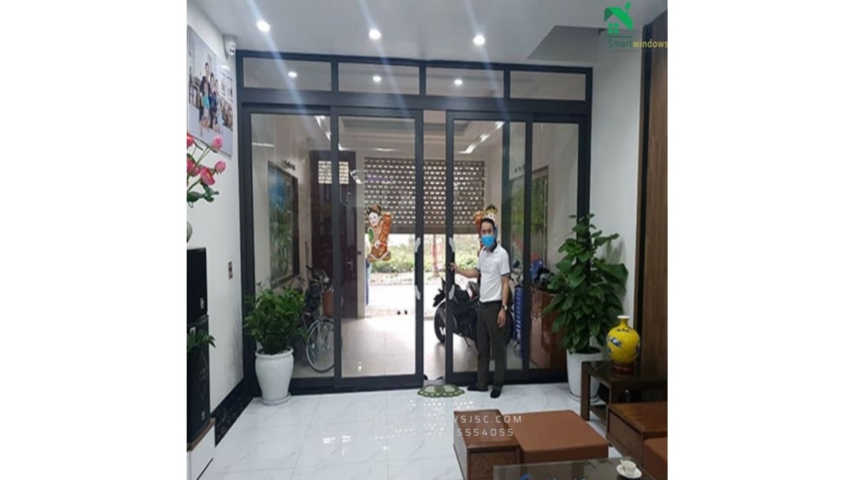 Cửa lùa trượt quay hiện đại cho nhà phố tại Tuyên Quang